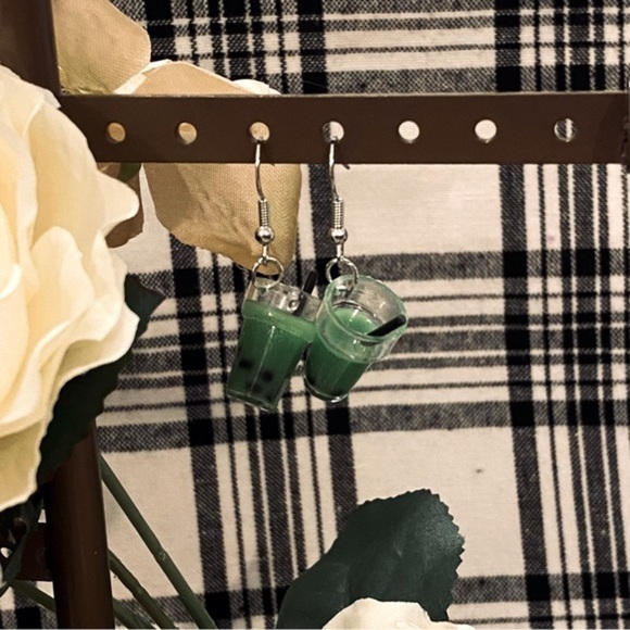 🧋BUBBLE Tea Earrings in 3 different colors🧋 - Picture 5 of 6